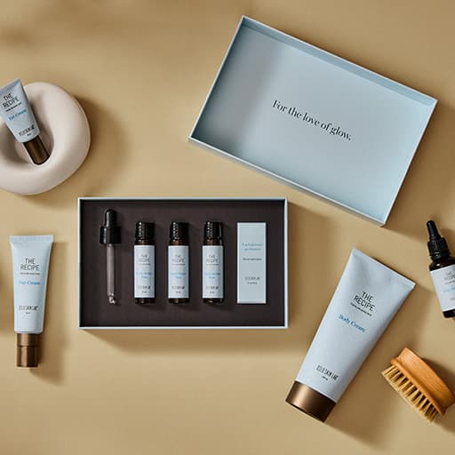 celá řada The recipe na žlutém podkladu