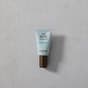 balení očního krému The Recipe Eye Cream na šedém podkladu